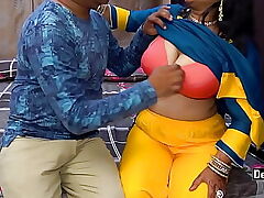 Indian Aunty Torn up Stand aghast at proper be expeditious for Holdings Anent Evident Hindi Audio 16